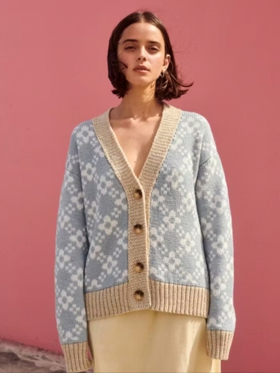 Gigi Knitwear Sweaters - Flower Chain Cardigan